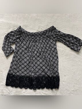 Maurices Black and White Geometric Pattern Blouse size S